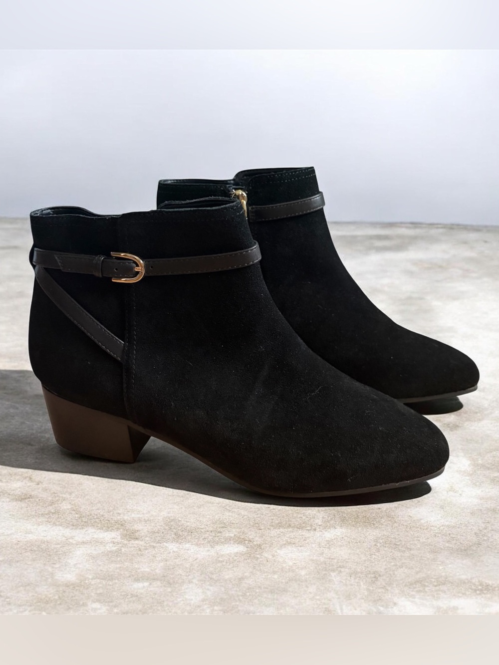 Talbots Genuine Leather Black Suede Ankle Booties with Buckle Strap Women Sz 8.5